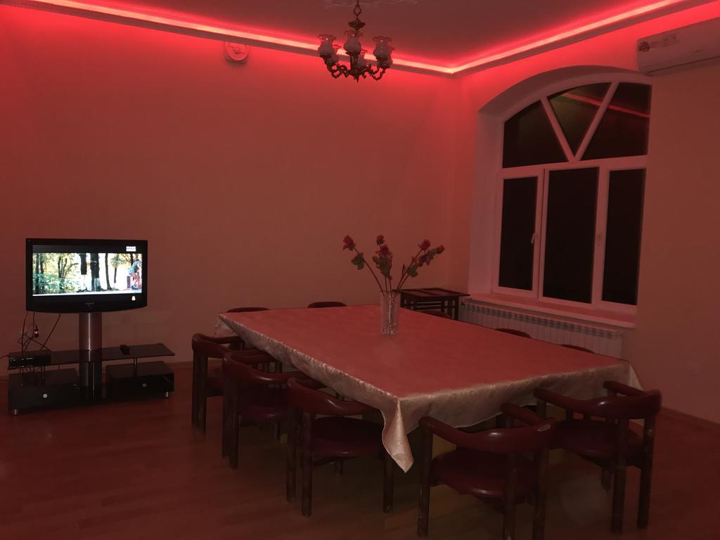 Hotel Beaming_House Şǝki Zewnętrze zdjęcie